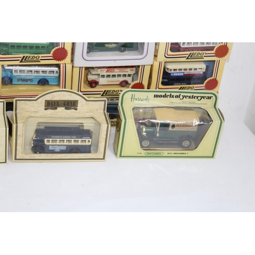 727 - 30 BOXED DIE CAST BUSES