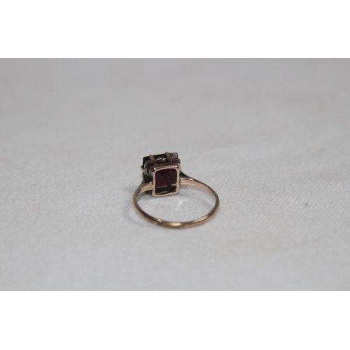 1191 - 9CT GOLD RING SET SEMI PRECIOUS STONE - 2.25G - SIZE O 1/2