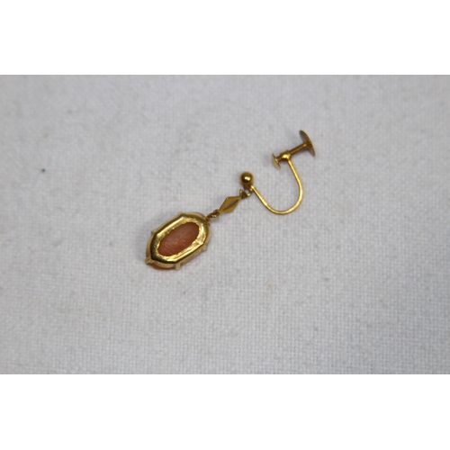 1194 - VINTAGE 9CT GOLD CAMEO EARRINGS - 2.97G