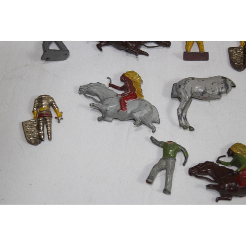 712 - LARGE QUANTITY OF LEAD FIGURES