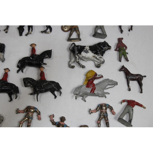 712 - LARGE QUANTITY OF LEAD FIGURES