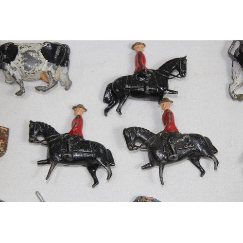 712 - LARGE QUANTITY OF LEAD FIGURES