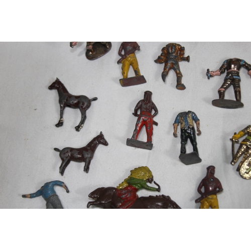 712 - LARGE QUANTITY OF LEAD FIGURES