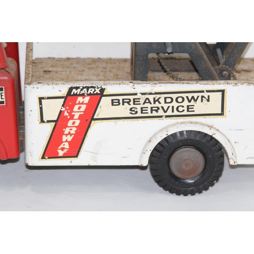 714 - LOUIS MARX AND CO BREAKDOWN TRUCK TOY
50 X 19CM