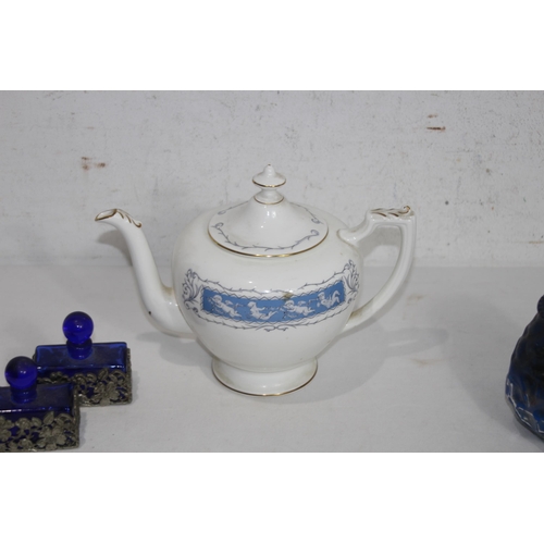 322 - COALPORT REVELRY TEAPOT ETC
19CM