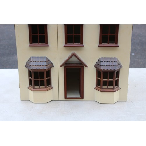 728 - VINTAGE DOLLS HOUSE 
38 X 60 X 32CM