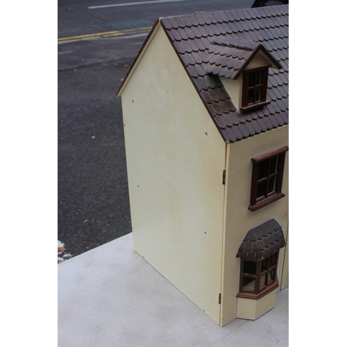 728 - VINTAGE DOLLS HOUSE 
38 X 60 X 32CM