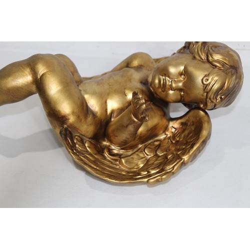 326 - PAIR OF CHERUB WALL SCONCES AND SITTING CHERUB
33 X 24CM