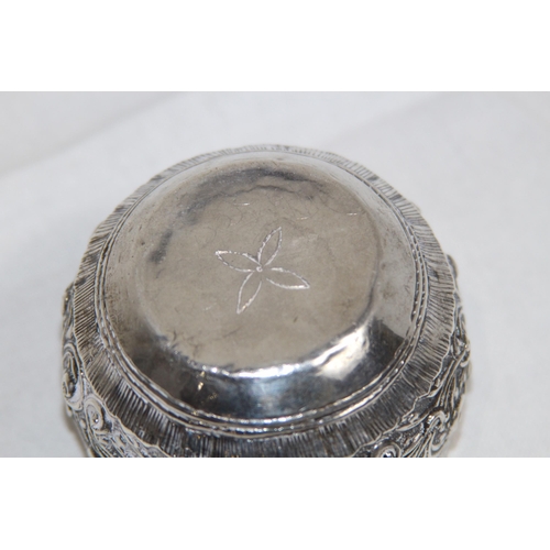 1089 - PAIR OF INDIAN SILVER BOWLS - 76G