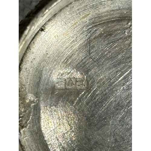 1097 - HIEROGLYPHIC DECORATED EGYPTIAN SILVER PILL POT
2.5 X 1.5CM