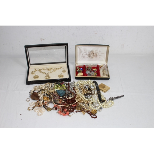 481 - LARGE QUANTITY OF COSTUME JEWELLERY INCLUDING CUFFLINKS