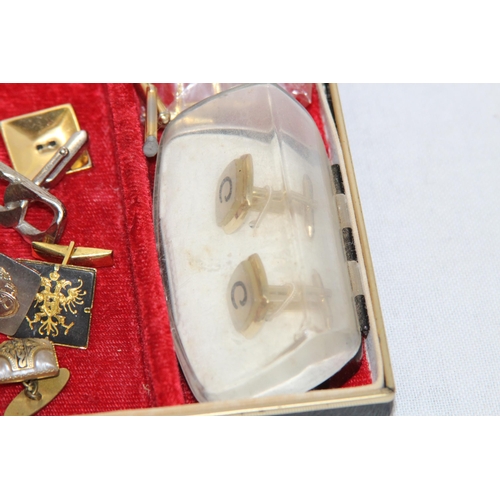 481 - LARGE QUANTITY OF COSTUME JEWELLERY INCLUDING CUFFLINKS