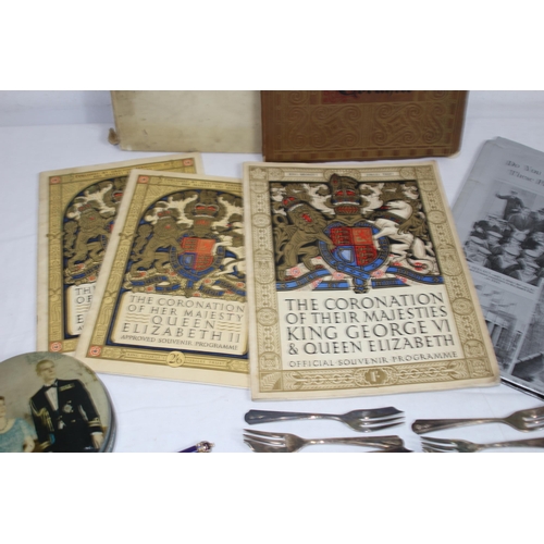 488 - QUANTITY OF 19TH AND 20TH CENTURY ROYAL MEMORABILIA INCLUDING PRINCESS MARY, GEORGE IV, ELIZABETH II... 