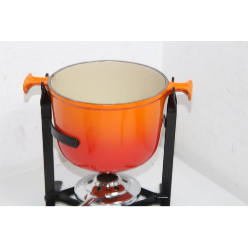 492 - BOXED LE CREUSET FONDUE SET