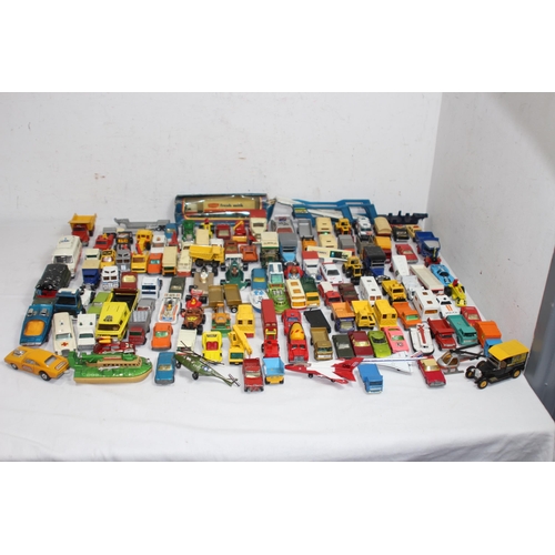 733 - LARGE QUANTITY OF MATCH BOX DIE CAST CARS