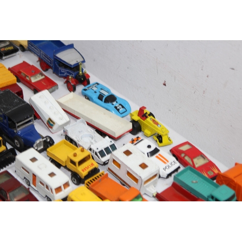 733 - LARGE QUANTITY OF MATCH BOX DIE CAST CARS