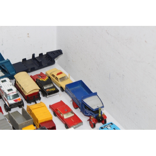 733 - LARGE QUANTITY OF MATCH BOX DIE CAST CARS