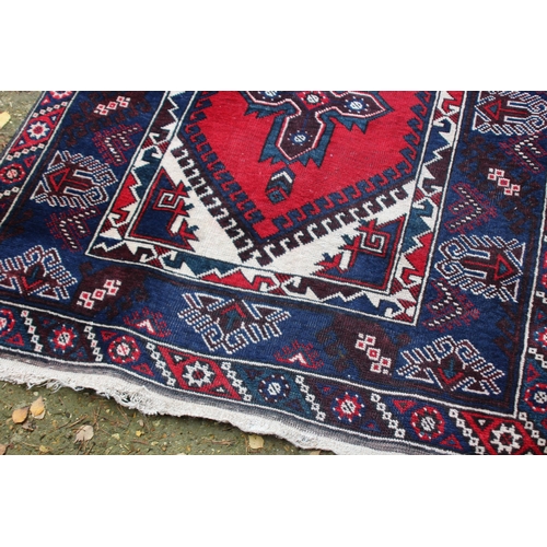 258 - VINTAGE TURKISH RUG
210 X 120CM