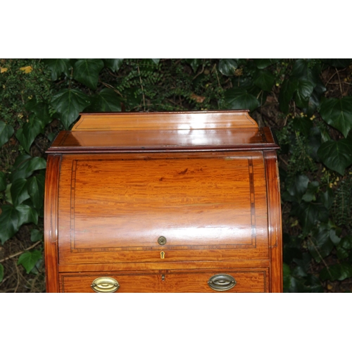 43 - ANTIQUE BUREAU 
59 X 46 X 98CM