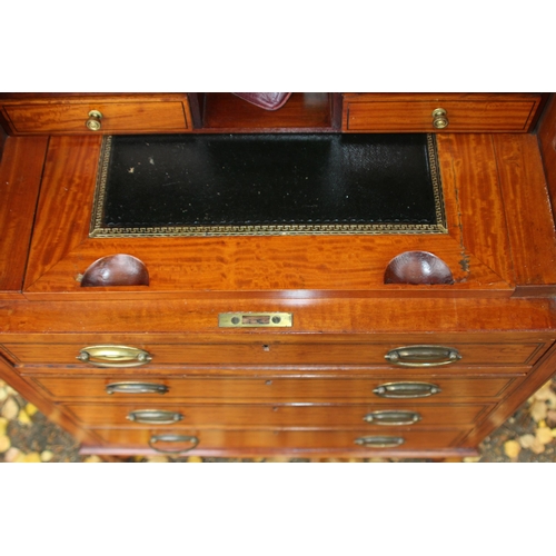 43 - ANTIQUE BUREAU 
59 X 46 X 98CM