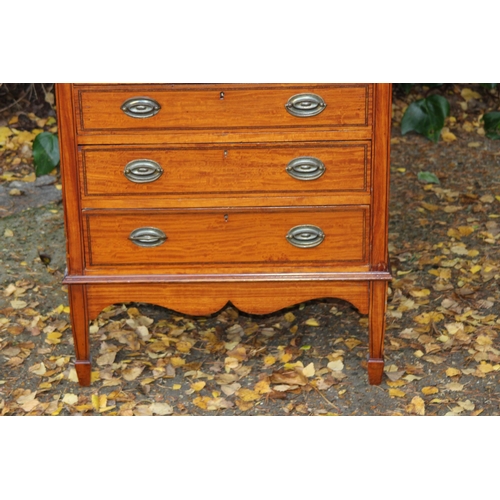 43 - ANTIQUE BUREAU 
59 X 46 X 98CM