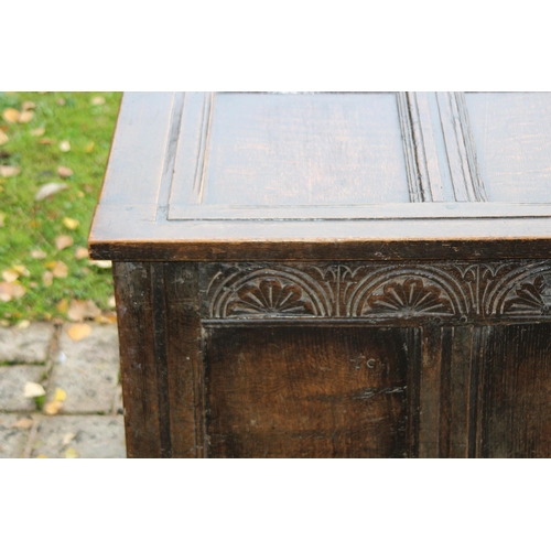 44 - ANTIQUE OAK COFFER
109 X 50 X 57CM