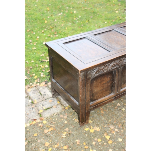 44 - ANTIQUE OAK COFFER
109 X 50 X 57CM