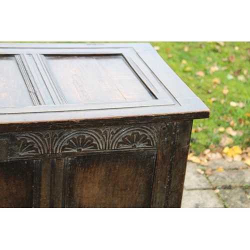 44 - ANTIQUE OAK COFFER
109 X 50 X 57CM