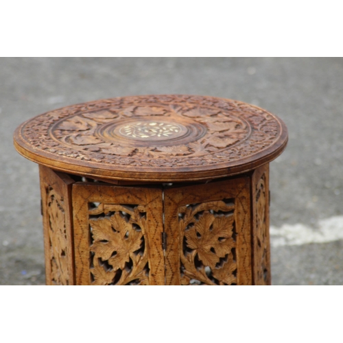 3 - ETHNIC FOLDING TABLE
37 X 42CM