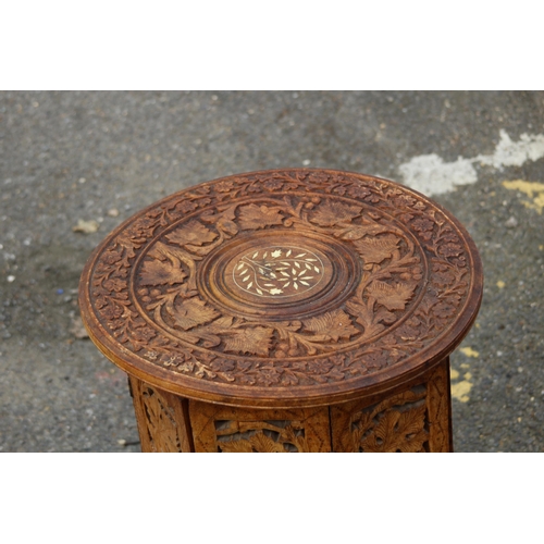 3 - ETHNIC FOLDING TABLE
37 X 42CM