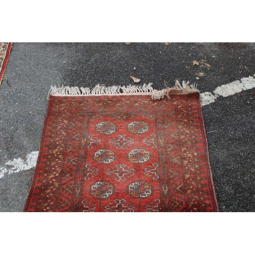 260 - VINTAGE MIDDLE EASTERN RUG
141 X 80CM