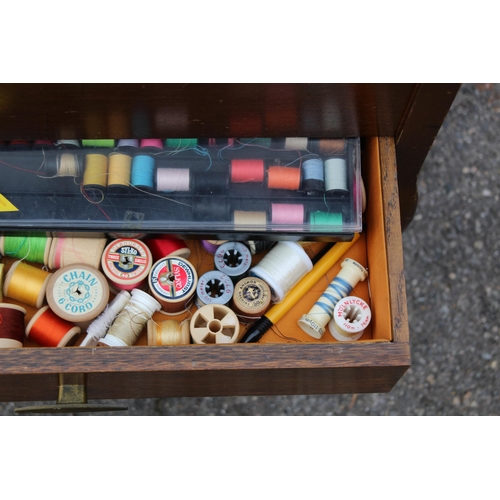 528 - VINTAGE HABERDASHERY BOX AND CONTENTS
52 X 34 X 60CM