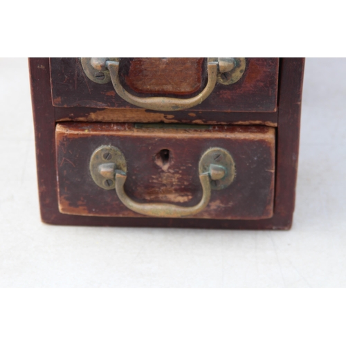 539 - VINTAGE CASH BOX
46 X 18 X 19CM