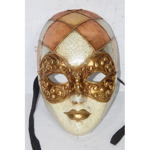 511 - QUANTITY OF MASQUERADE MASKS - HANDMADE IN VENICE 
26CM