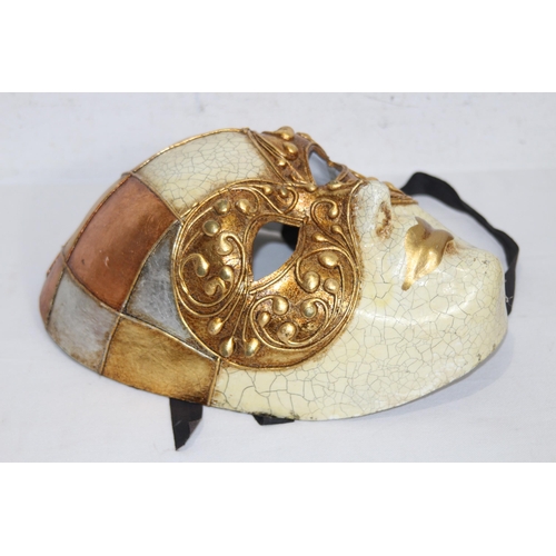 511 - QUANTITY OF MASQUERADE MASKS - HANDMADE IN VENICE 
26CM