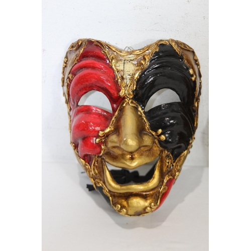 511 - QUANTITY OF MASQUERADE MASKS - HANDMADE IN VENICE 
26CM