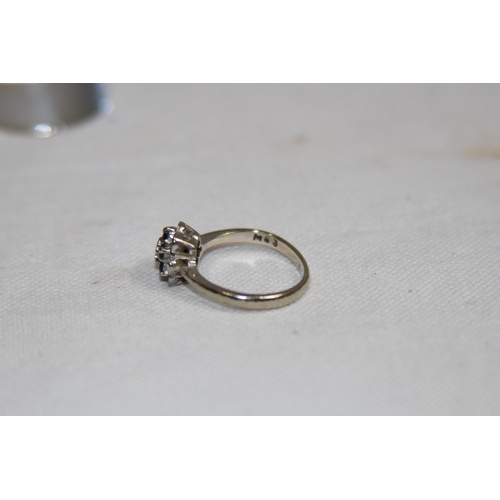 1198 - VINTAGE 9CT WHITE GOLD RING. - SIZE L - 2.70G