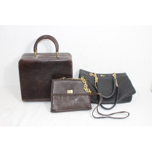 523 - 3 X VINTAGE HANDBAGS