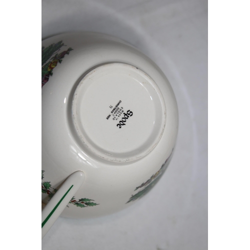 348 - QUANTITY OF GOOD CHINA INCLUDING SPODE AND MASONS AND WEDGEWOOD
21 X 19CM