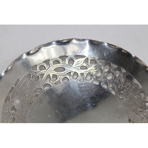 1143 - CHINESE EXPORT STERLING SILVER PIERCED BOWL DECORATED WITH A DRAGON AND PHOENIX