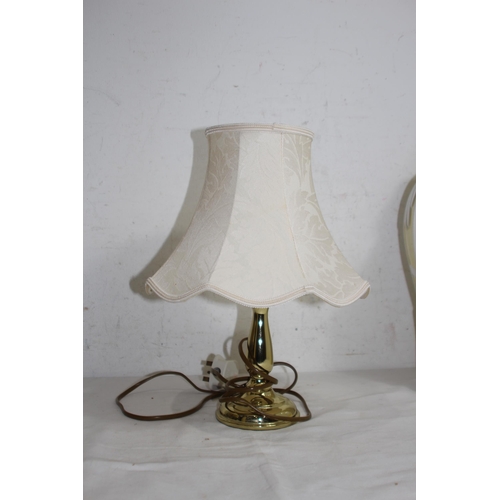 246 - QUANTITY OF LAMPS INCLUDING BRASS CORINTHIAN COLOUM AND AN ORIENTAL DOUBLE LAMP 
74CM