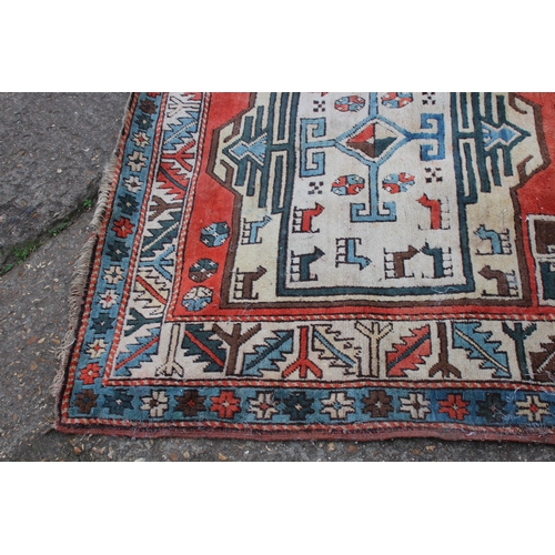 267 - VINTAGE MIDDLE EASTERN RUG
140 X 111CM