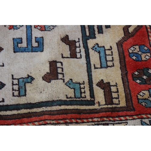 267 - VINTAGE MIDDLE EASTERN RUG
140 X 111CM