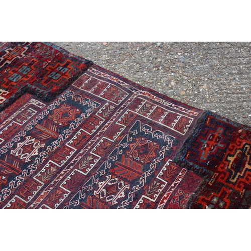 269 - VINTAGE MIDDLE EASTERN RUG
208 X 103CM