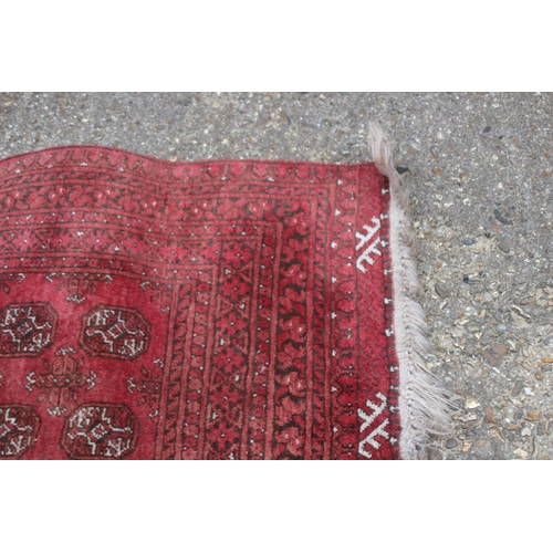 270 - VINTAGE MIDDLE EASTERN RUG
173 X 102CM