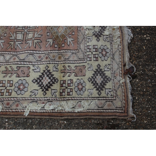 273 - VINTAGE MIDDLE EASTERN RUG
170 X 60CM