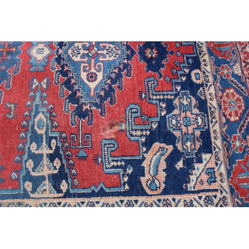 277 - LARGE WOOL RUG
305 X 105CM