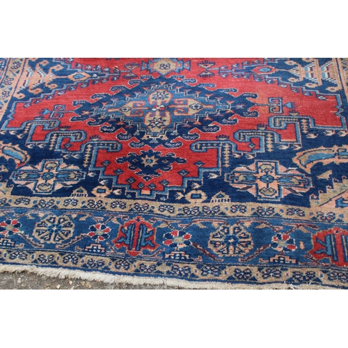 277 - LARGE WOOL RUG
305 X 105CM