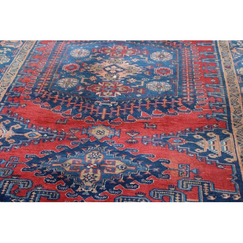 277 - LARGE WOOL RUG
305 X 105CM