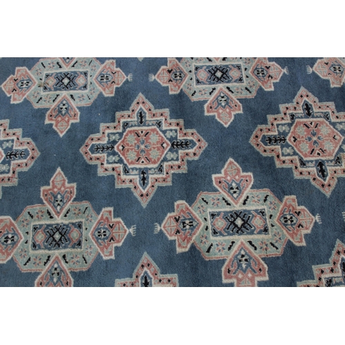 279 - LARGE HAND KNOTTED WOOL RUG
274 X 187CM